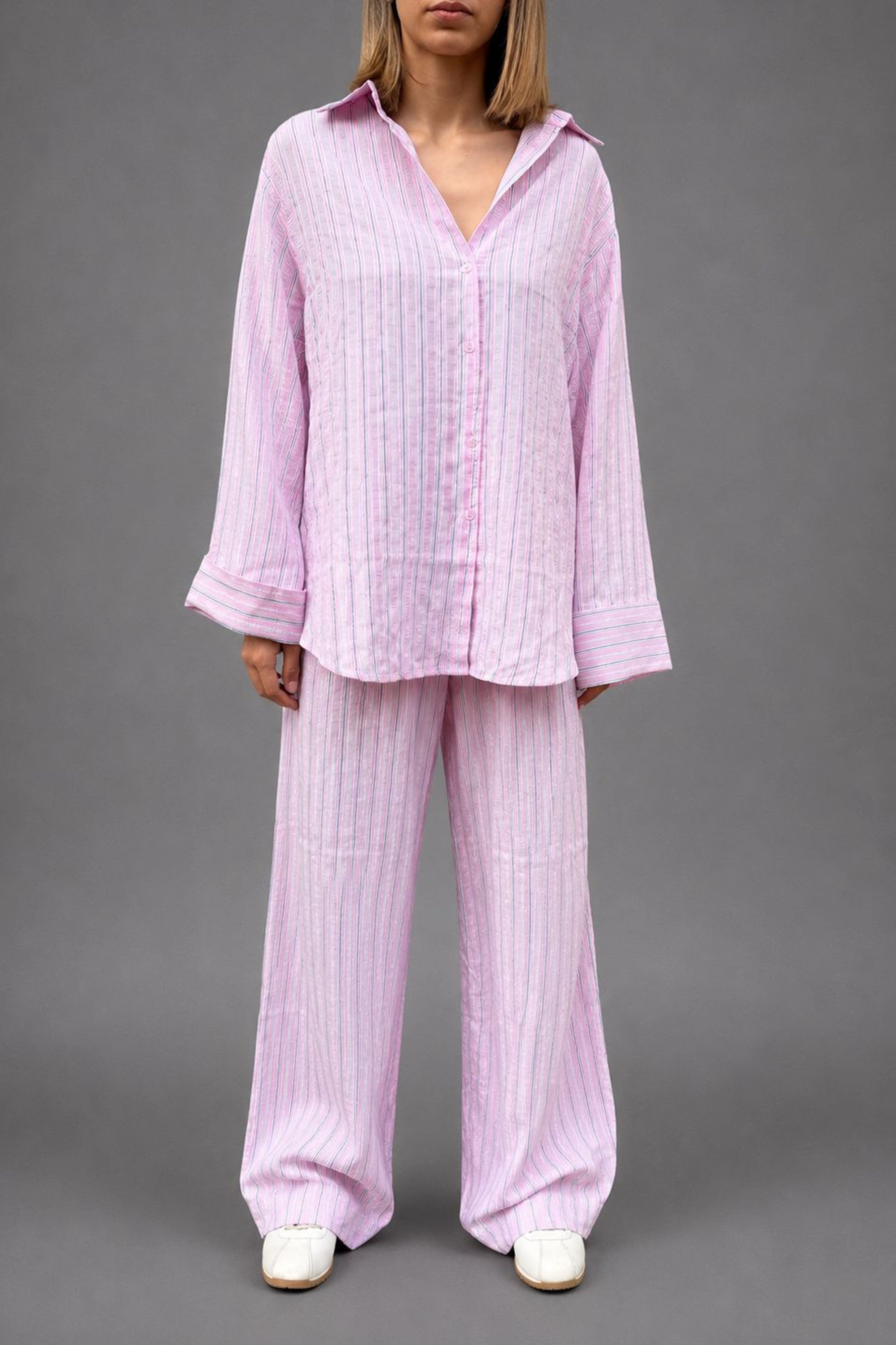 Completo a righe rosa