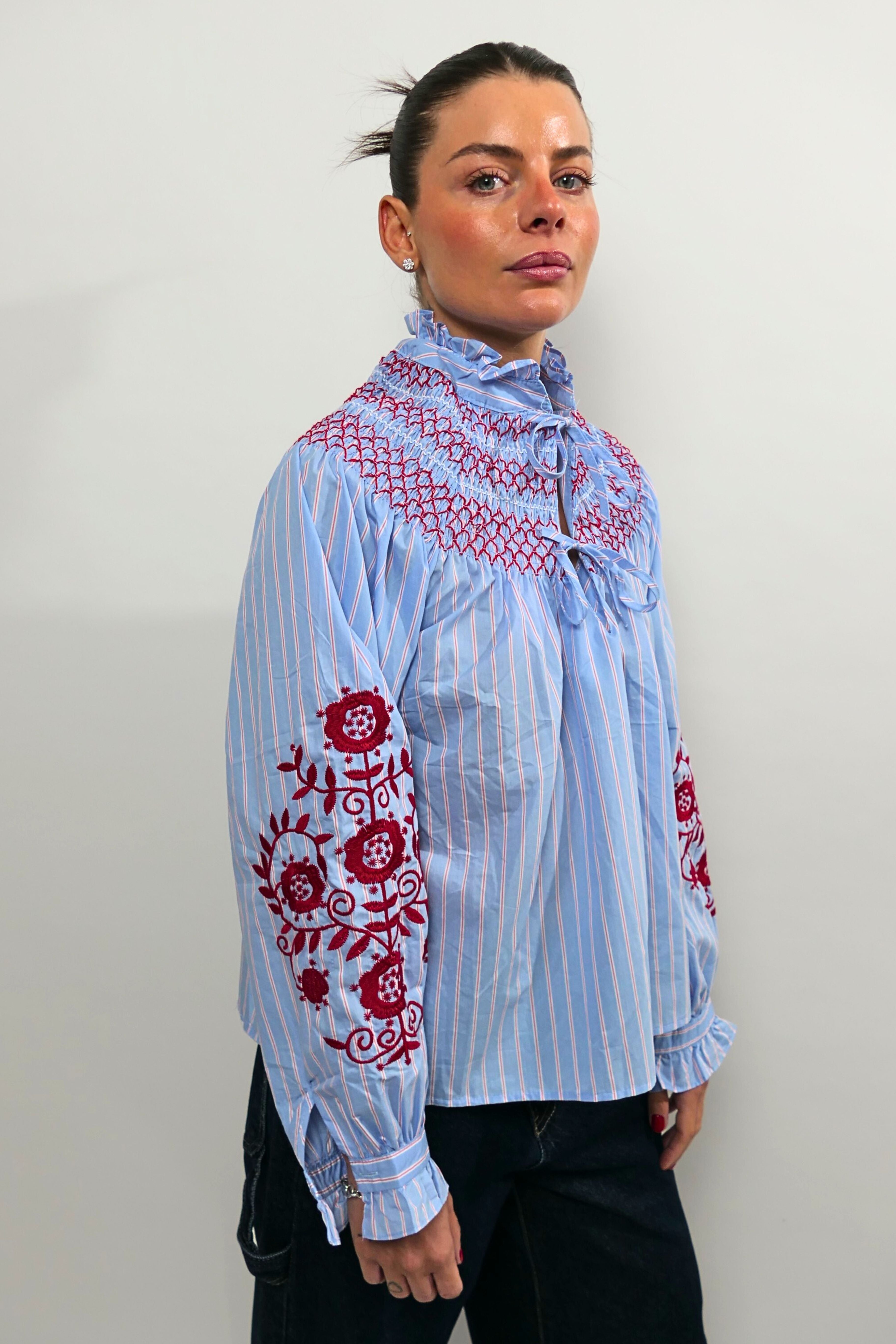 Camicia azzurra con ricamo Altamira Milano