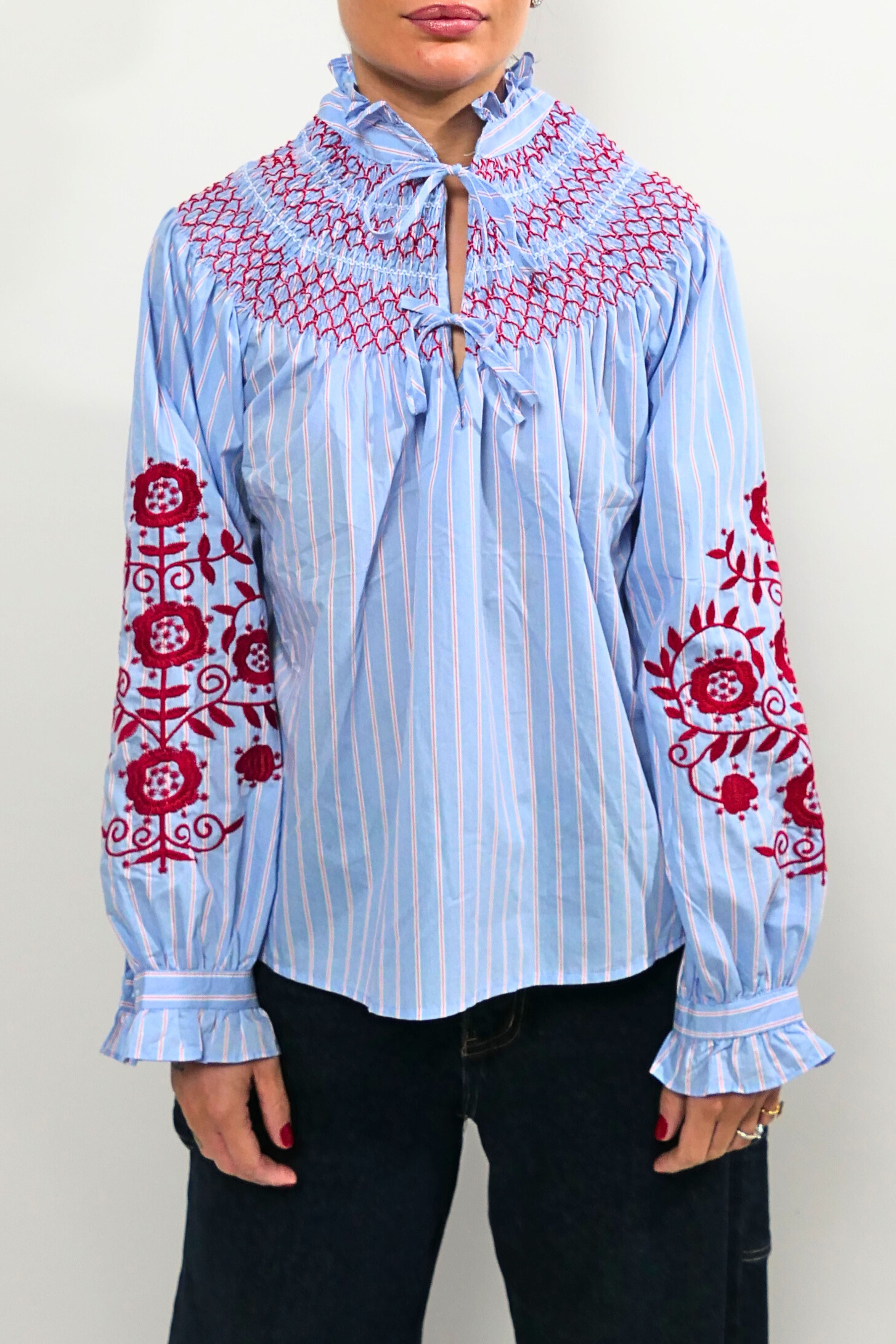 Camicia azzurra con ricamo Altamira Milano