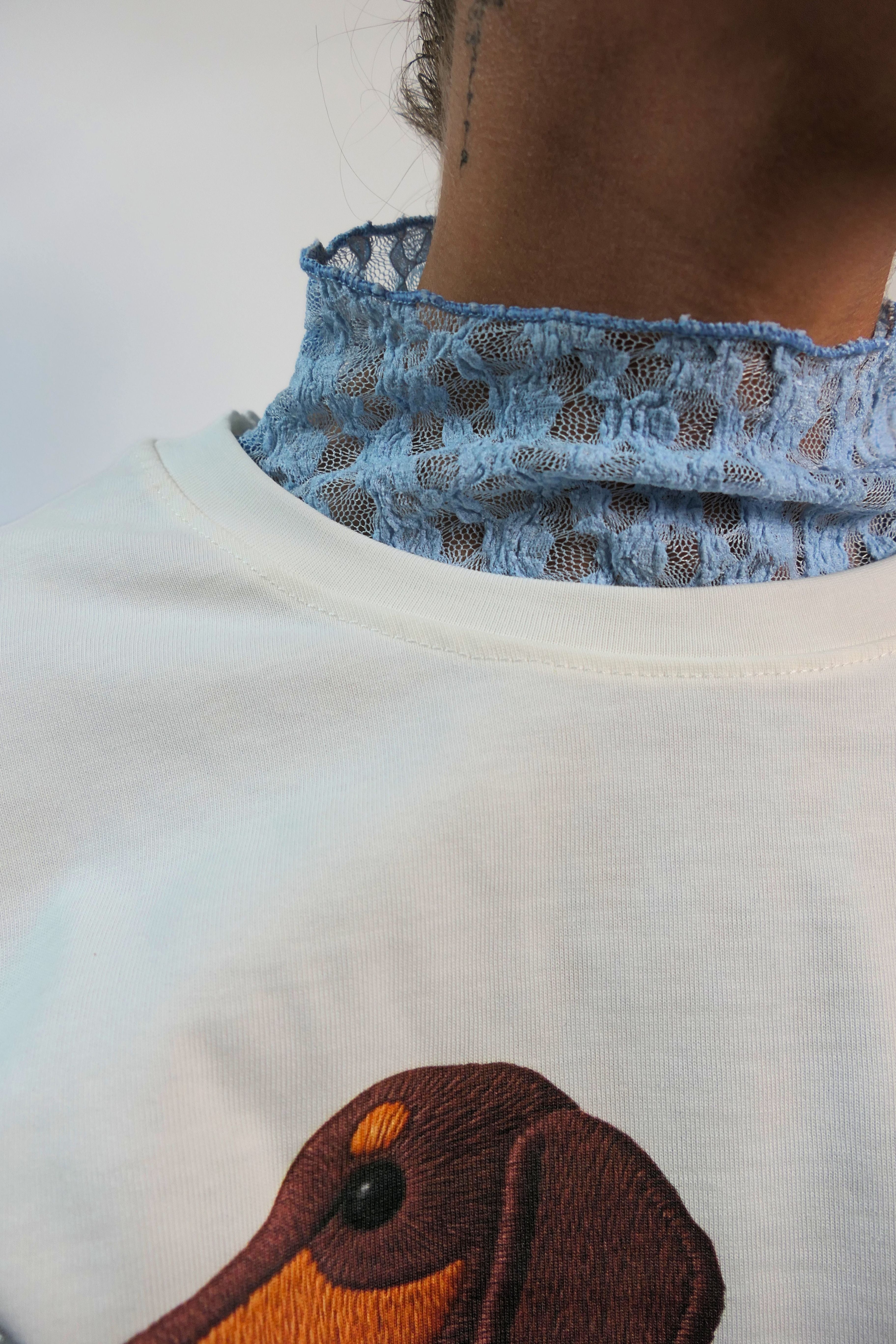 T-shirt con stampa bassotto