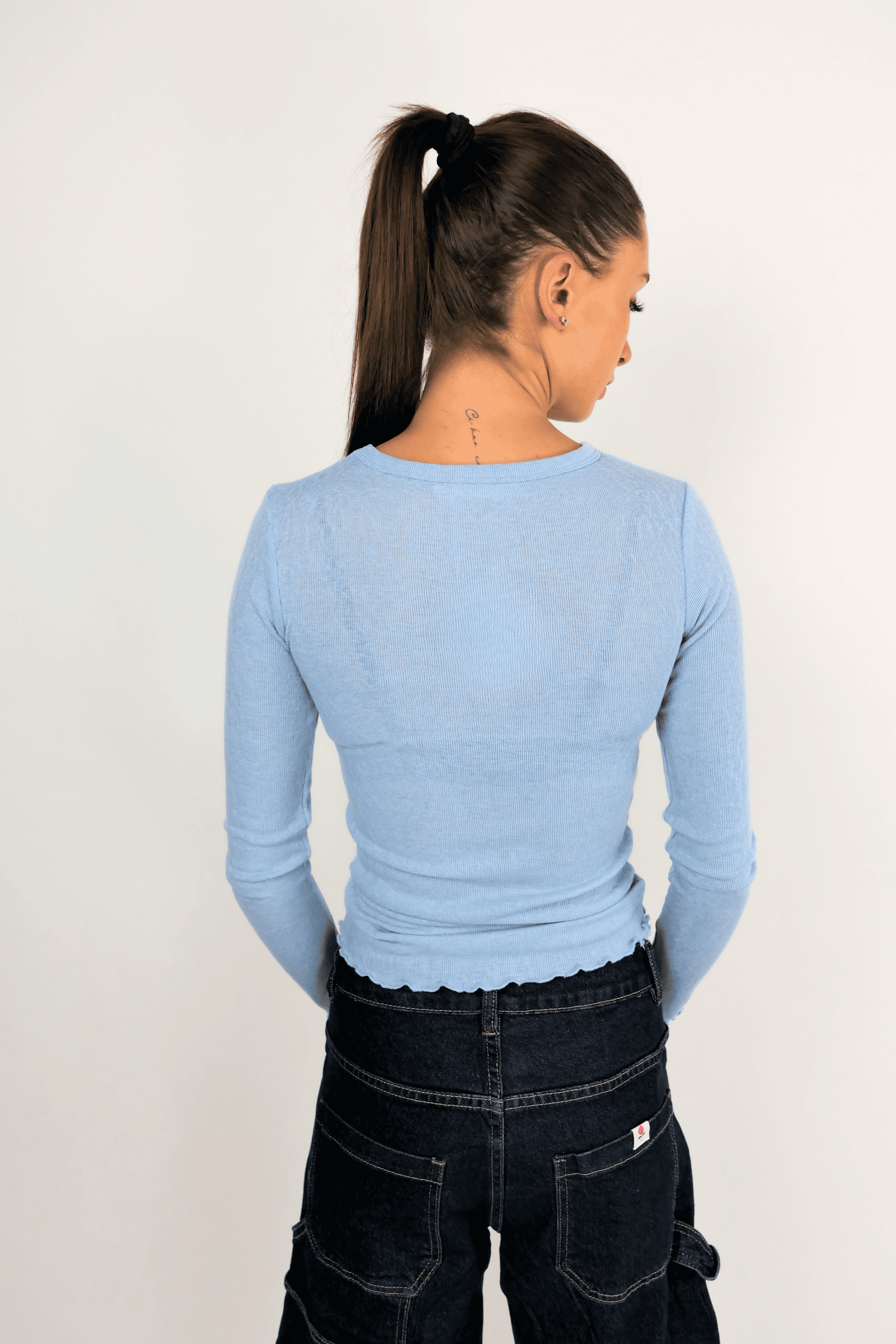 Maglietta azzurra 24 colors