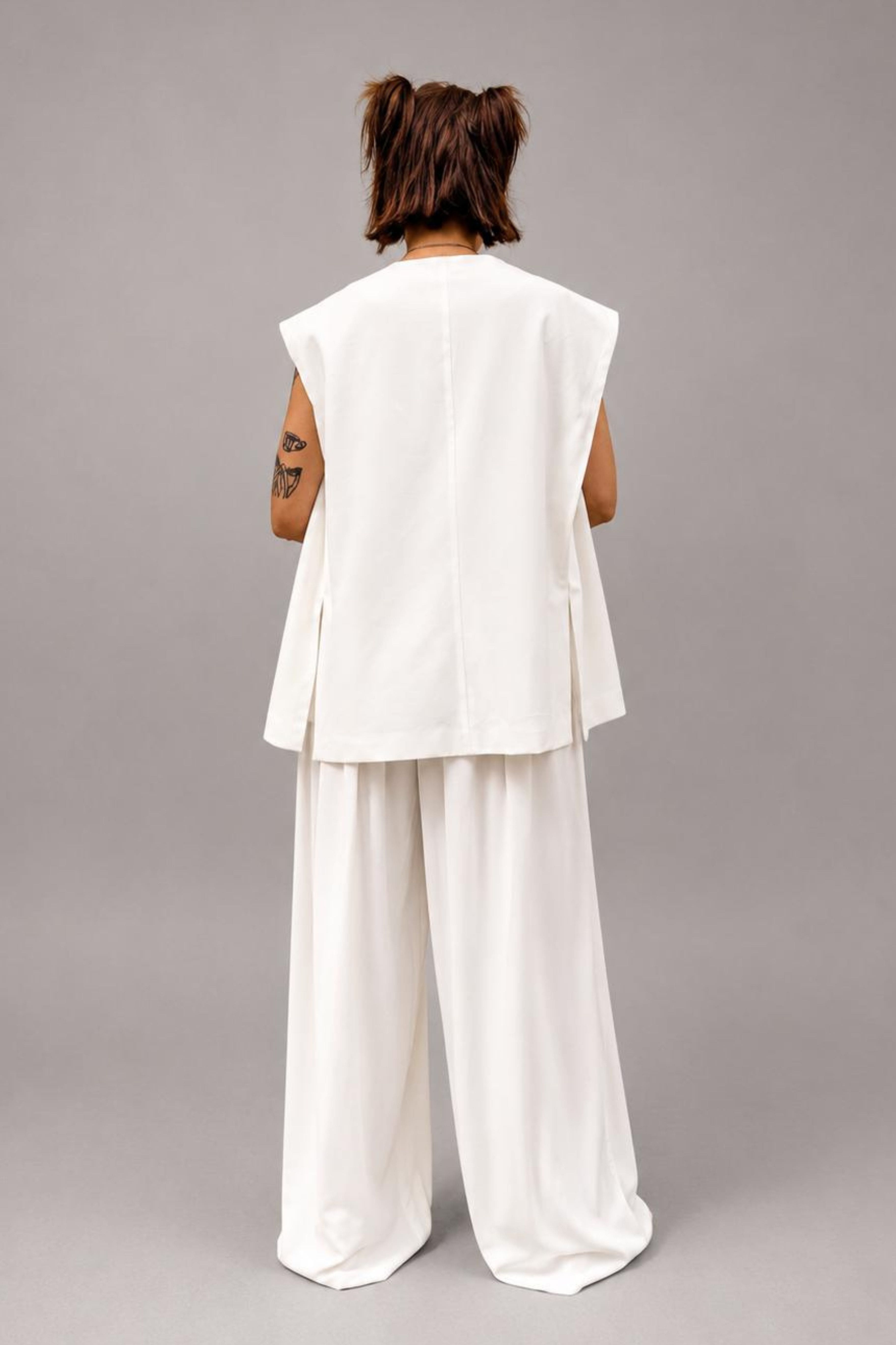 Completo bianco Lumina