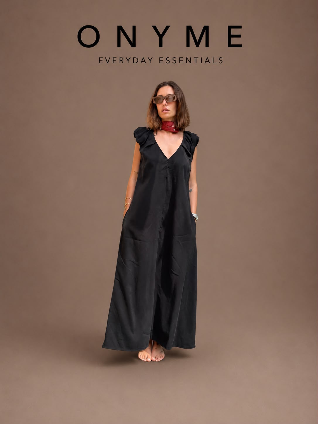 Vestito nero manica bombata