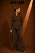 Completo cioccolato Lumina con pantalone plissettato